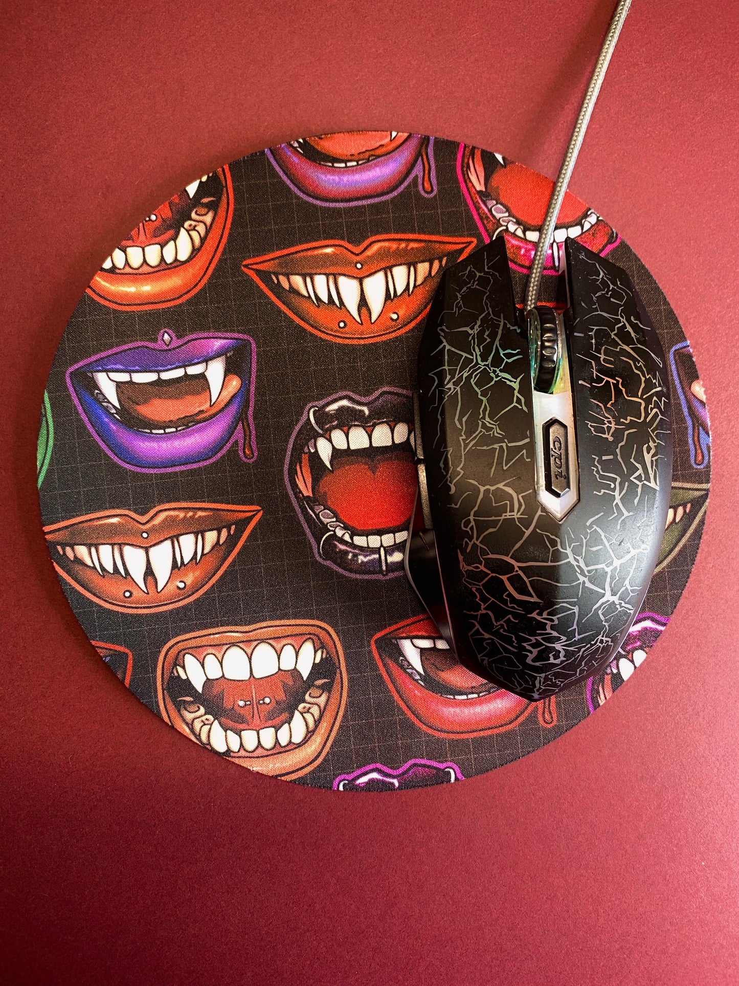 Fangs Mouse Pad - Round Mouse Mat | Desk Accessories | Work Home Computer Mousepad