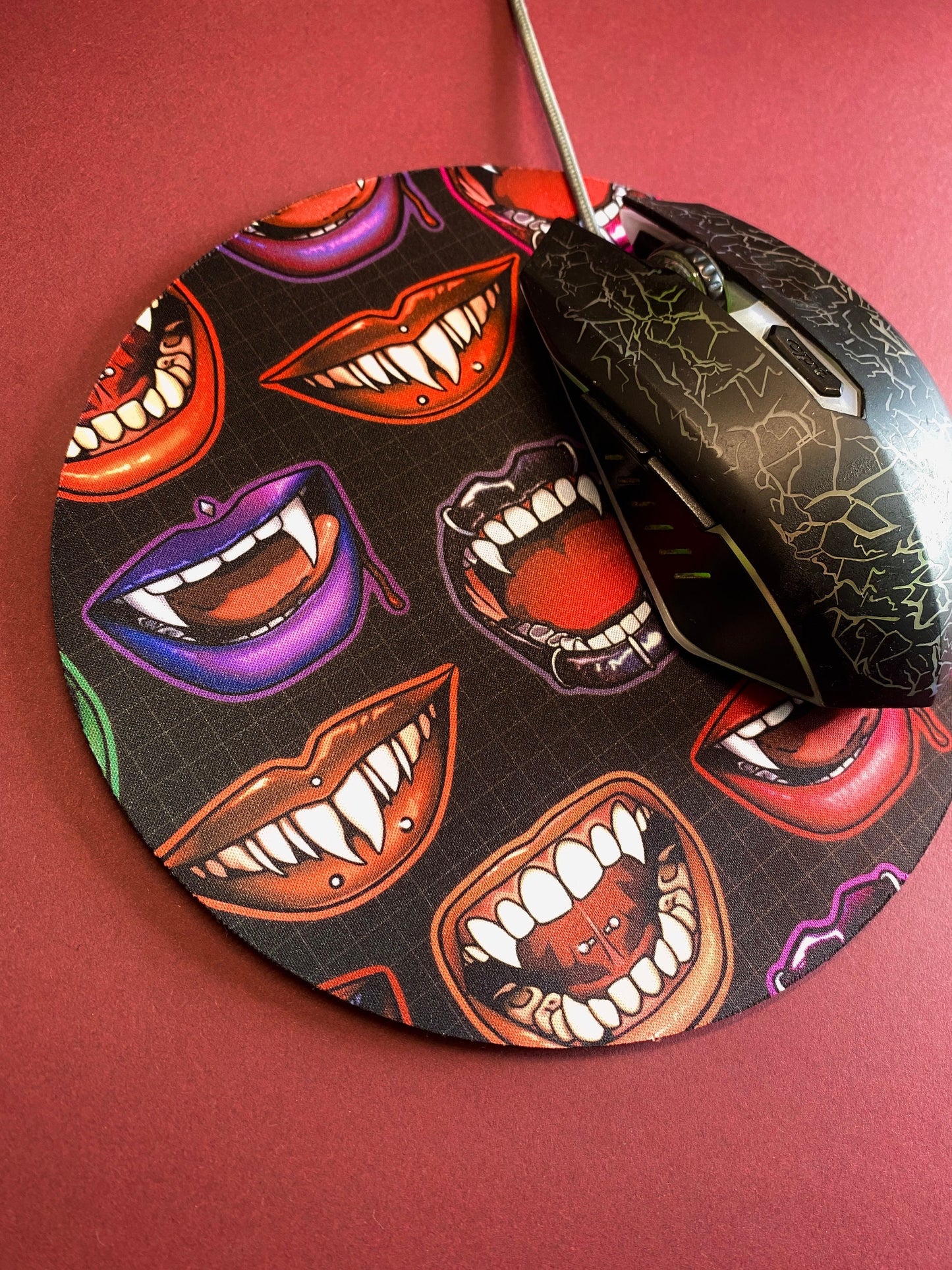 Fangs Mouse Pad - Round Mouse Mat | Desk Accessories | Work Home Computer Mousepad